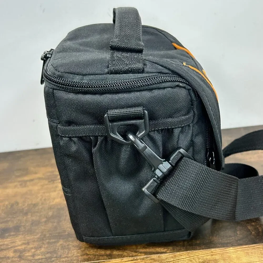 Lowepro Adventura SH 120 II Shoulder Bag for DSLR Camera Removable Strap